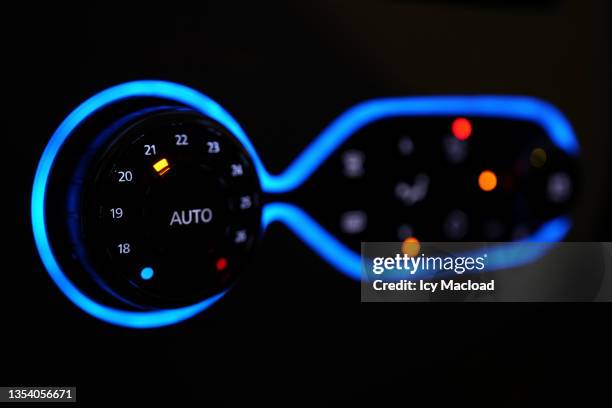 automatic temperature - temperature control stock pictures, royalty-free photos & images