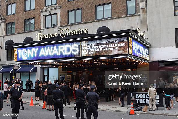 General view of atmosphere during the 65th Annual Tony Awards at the Beacon Theatre on June 12, 2011 in New York City.