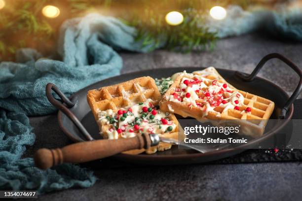 homemade belgian waffles - stroopwafel stockfoto's en -beelden