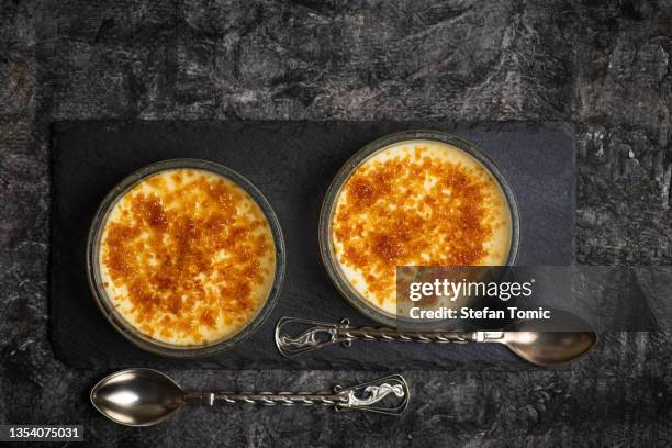 french vanilla cream - creme brulee stock pictures, royalty-free photos & images