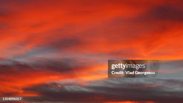 a dramatic sky - dramatic sky red stock pictures, royalty-free photos & images