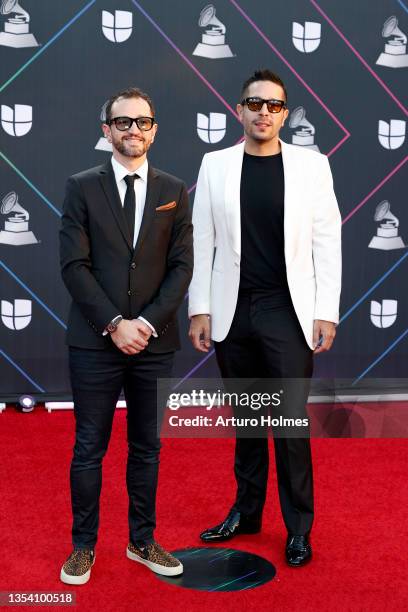 Andres Torres and Mauricio Rengifo attend The 22nd Annual Latin GRAMMY Awards at MGM Grand Garden Arena on November 18, 2021 in Las Vegas, Nevada.