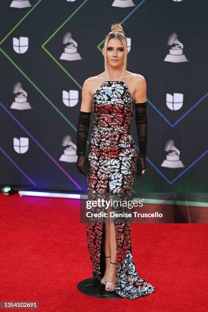 Kimberly Dos Ramos attends The 22nd Annual Latin GRAMMY Awards at MGM Grand Garden Arena on November 18, 2021 in Las Vegas, Nevada.