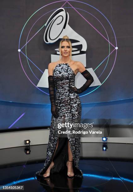 Kimberly Dos Ramos attends The 22nd Annual Latin GRAMMY Awards at MGM Grand Garden Arena on November 18, 2021 in Las Vegas, Nevada.