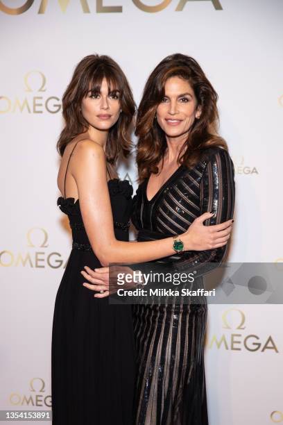 Models Kaia Gerber and Cindy Crawford arrive at Omega San Francisco Grand Opening VIP Celebration at de Young Museum on November 18, 2021 in San...