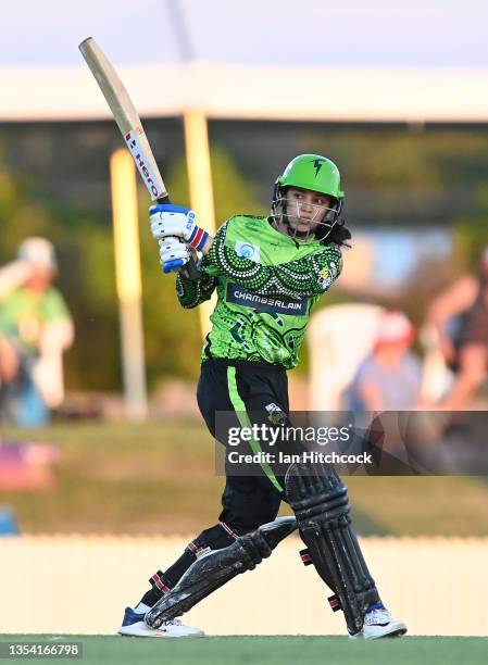 Smriti Mandhana of the Thunder bats during the Women's Big Bash League match between the Brisbane Heat and the Sydney Thunder at Great Barrier Reef...