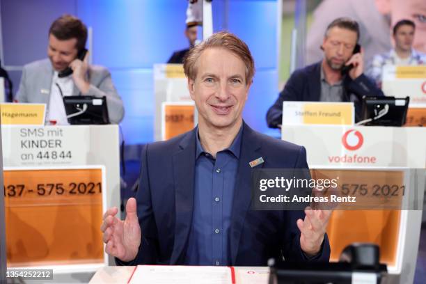 Ingolf Lück attends the 26th RTL Telethon on November 19, 2021 in Huerth, Germany.