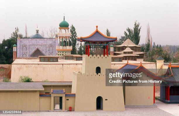 The Kings of Hami were hereditary Uighur rulers who paid tribute to China. The last king of Hami, Maqsud Shah died in the mid-1930s. Nine generations...