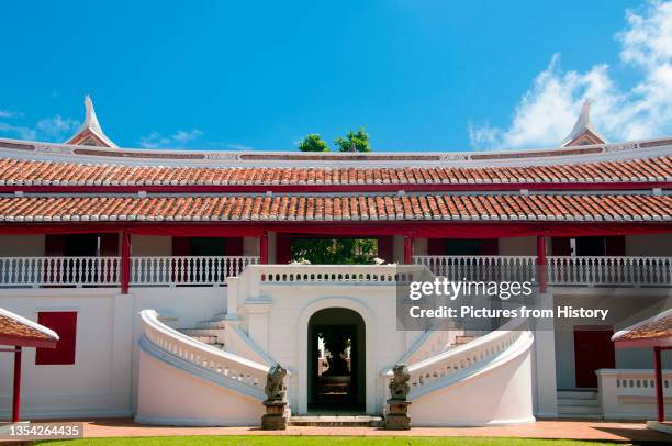 The Songkhla National Museum building was originally built in 1878 and was the residence of the deputy governor of Songkhla, Phraya Suntharanuraksa....