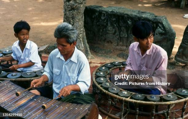 Piphat Photos and Premium High Res Pictures - Getty Images