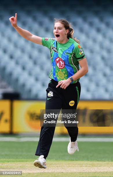 Annabel Sutherland of the Melbourne Stars celebrates after taking the wicket of Heather Graham of the Perth Scorchers during the Women's Big Bash...