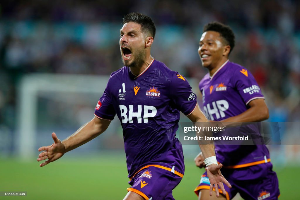 A-League Rd 1 - Perth Glory v Adelaide United