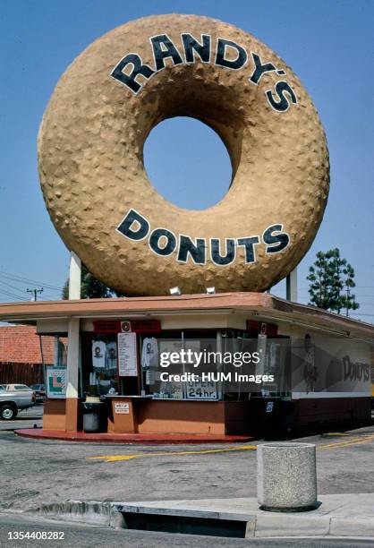 Famous Randy's Randys Donuts Photos and Premium High Res Pictures - Getty Images