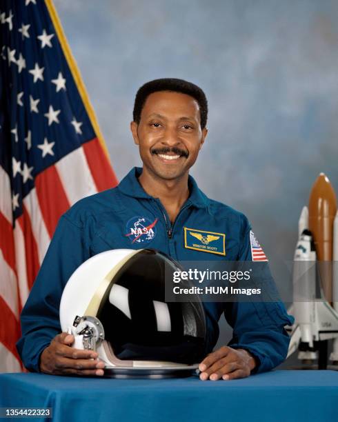 22 Winston E Scott Stock Photos, HighRes Pictures, and Images Getty