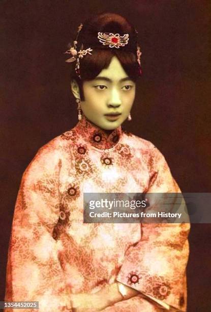 Gobulo Wan Rong was the daughter of Rong Yuan, the Minister of Domestic Affairs of the Qing Government and head of one of Manchuria's most prominent,...