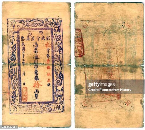 Worthless Bank Notes Circulation (Currency) Photos and Premium High Res Pictures - Getty Images