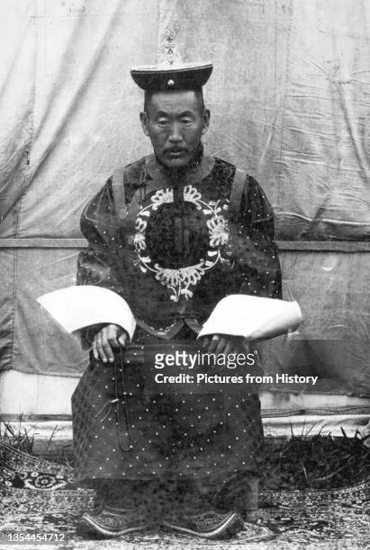 The Jalkhanz Khutagt Sodnomyn Damdinbazar was a high lamaist incarnation in northwestern Mongolia, and played a high-profile role in the country's...