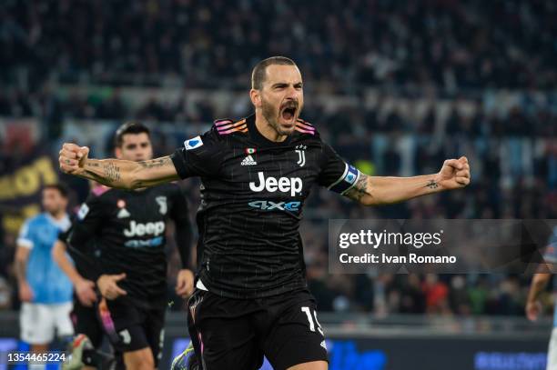 Leonardo Bonucci of Juventus FC celebrates after scoring a goal to make it 0-1 during the Serie A match between SS Lazio and Juventus at Stadio...