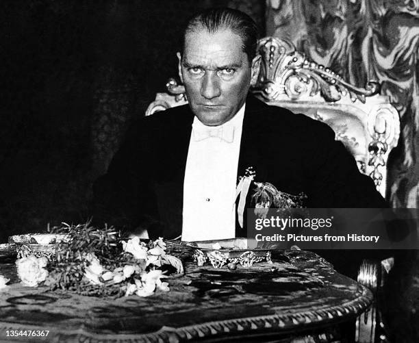 1,109 Military Career Of Mustafa Kemal Atatürk Stock Photos, HighRes