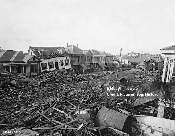 The Hurricane of 1900 made landfall on September 8 in the city of Galveston, Texas, in the United States. It had estimated winds of 145 miles per...