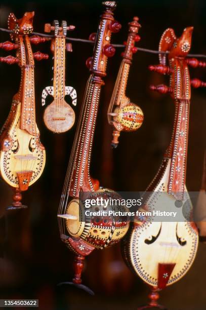 Ghijek Spike Fiddle Photos and Premium High Res Pictures - Getty Images