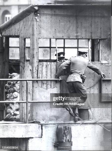 Berlin Wall Photo - 6/22/1962 - Soviet Zone Border Police at the East Side, Kreuzberg, Berlin.