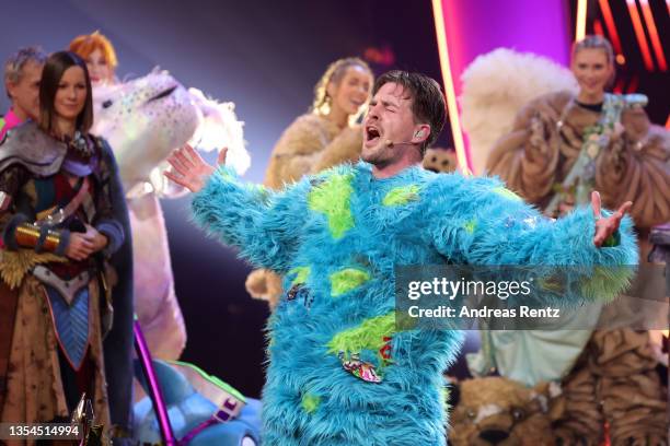 Winner Alexander Klaws revealed to be "Muelli Mueller" during the final show of the 5th season of "The Masked Singer" at MMC Studios on November 20,...