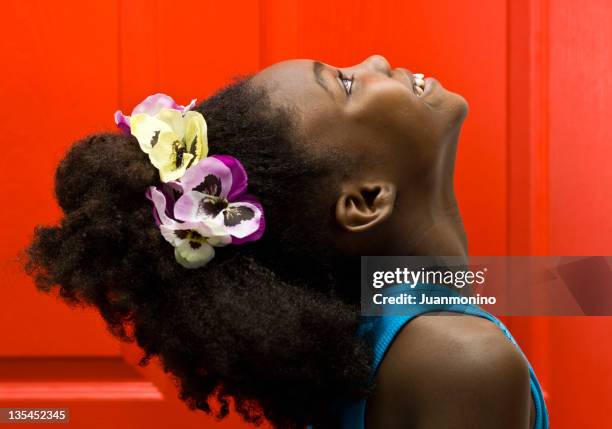 thankful little girl - beautiful ethiopian girls stockfoto's en -beelden