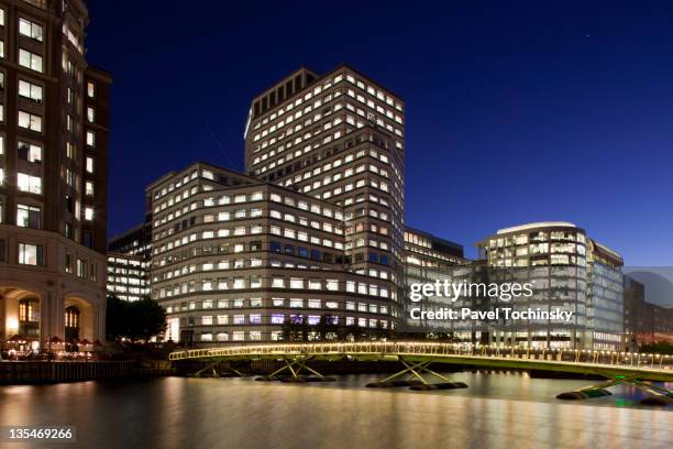 one cabot square credit suisse emea headquarters - credit suisse stock pictures, royalty-free photos & images