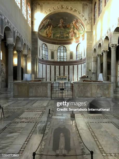 basilica of "saint sabina" in rome, lazio, italy - renaissance interior stock pictures, royalty-free photos & images