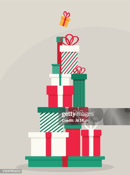 ilustrações, clipart, desenhos animados e ícones de presentes de natal - empilhando