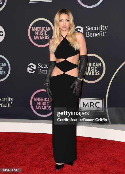 Madelyn Cline attends the 2021 American Music Awards at Microsoft Theater on November 21, 2021 in Los Angeles, California.