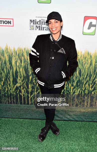 Actress Rosario Dawson attends a screening of "Untitled Dave Chappelle Documentary" at State Farm Arena on November 21, 2021 in Atlanta, Georgia.