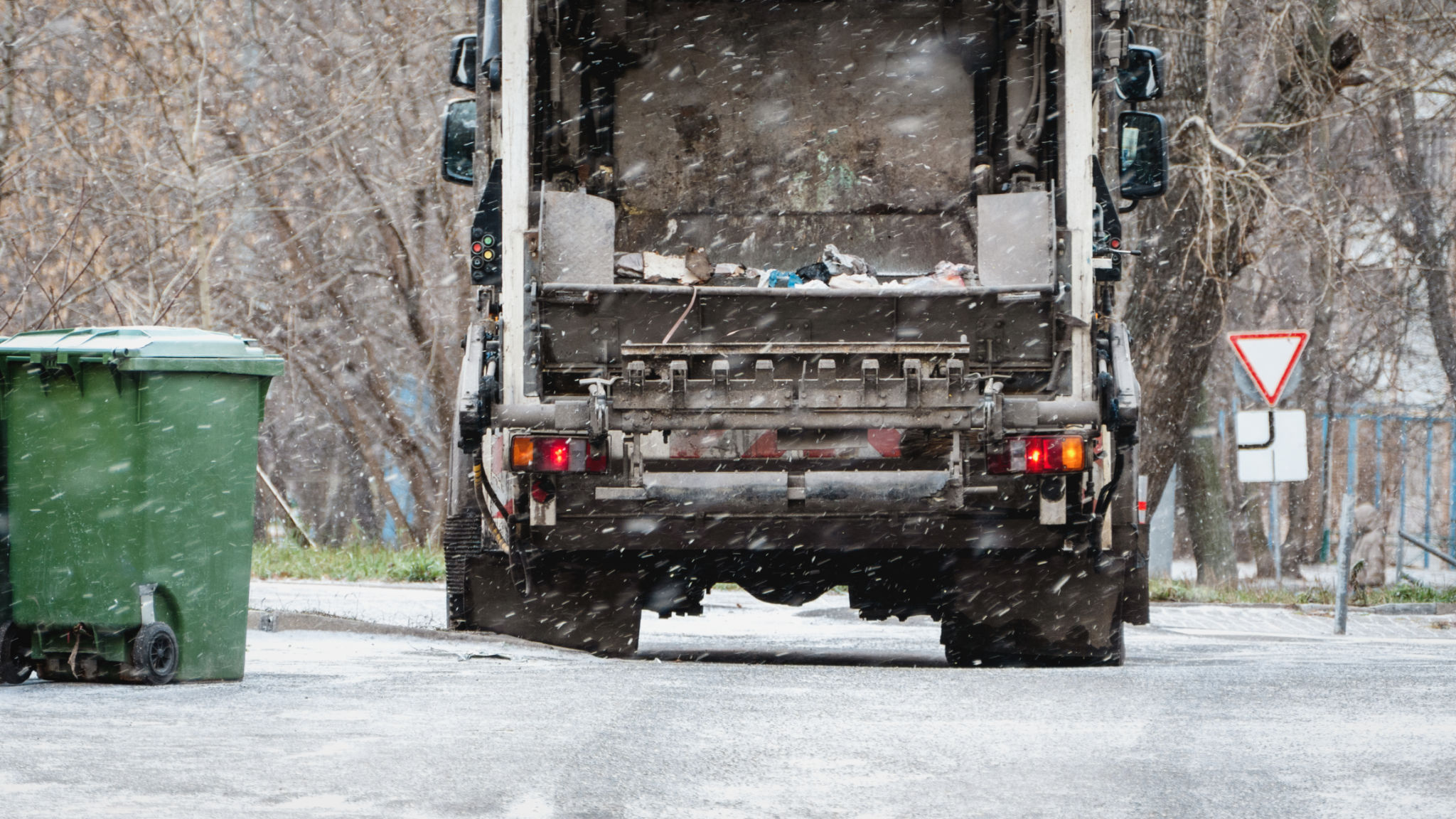 winter garbage