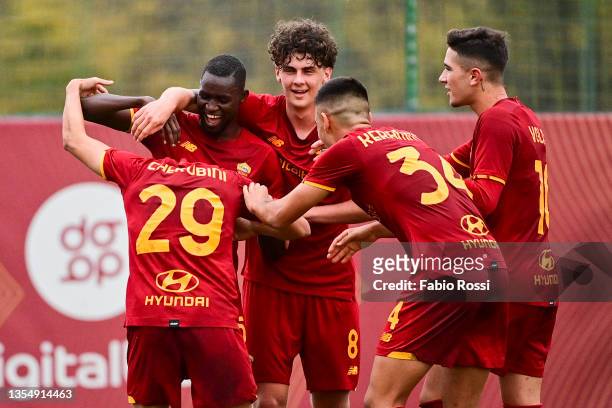 Roma players celebrate after a goal scored by Maissa Ndiaye during the Primavera 1 match between AS Roma U19 and Bologna FC U19 at Centro Sportivo...