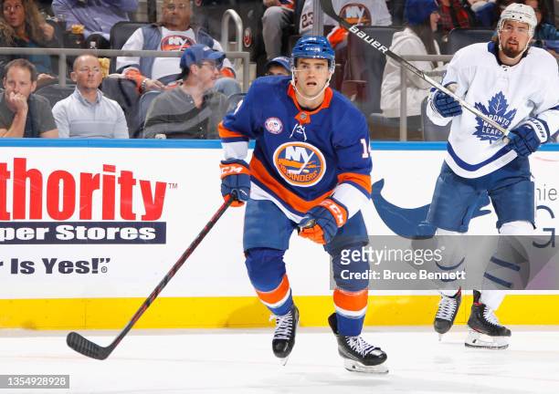 Andy Andreoff of the New York Islanders skates against the Toronto Maple Leafs at the UBS Arena on November 21, 2021 in Elmont, New York.