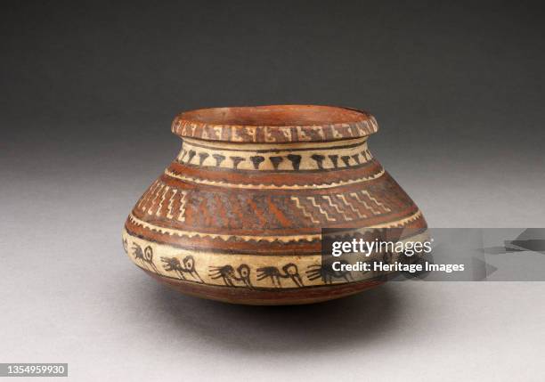 Inca Pot 200 Inca Pottery Stock Photos, High-Res Pictures, and Images - Getty Images