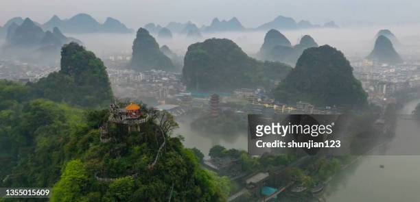 guilin - guangxi zhuang autonomous region china stock pictures, royalty-free photos & images
