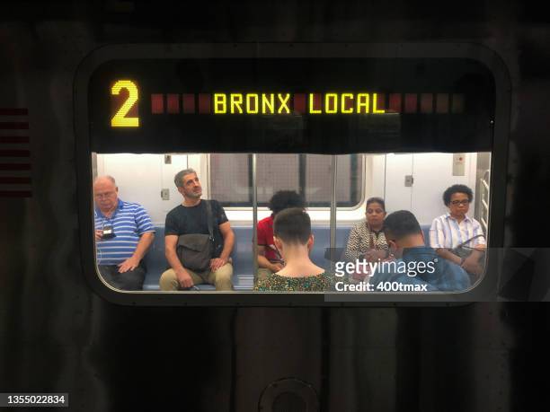 new york - bronx stock-fotos und bilder