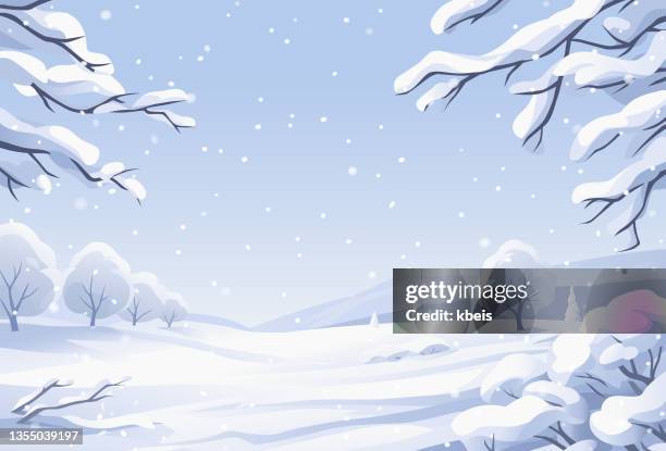 ilustraciones, imágenes clip art, dibujos animados e iconos de stock de paisaje invernal con árboles cubiertos de nieve - vacaciones