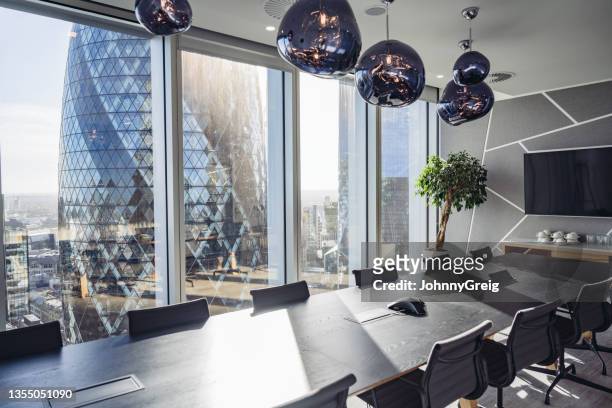 modern london board room with view of landmark architecture - hanging lights stock pictures, royalty-free photos & images