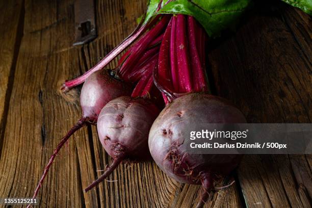 close-up of radish on table - brokkoli fotografías e imágenes de stock