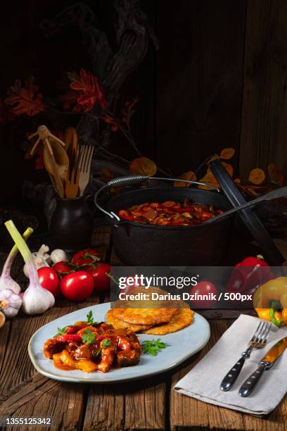 high angle view of food on table - soße 個照片及圖片檔