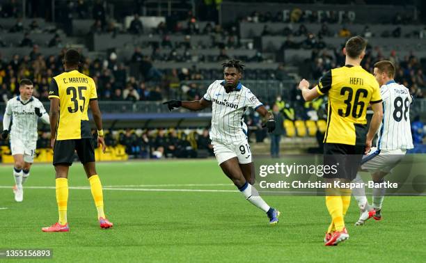 Duvan Zapata of Atalanta BC celebrates after scoring their side's first goal during the UEFA Champions League group F match between BSC Young Boys...