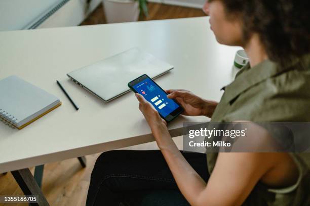 Hand Tapping On Table Hand Tapping Table Photos and Premium High Res Pictures - Getty Images