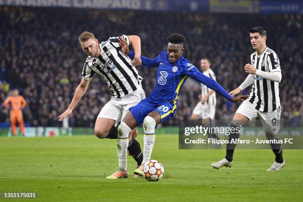 Matthijs de Ligt of Juventus battles for the ball with Callum Hudson-Odoi of Chelsea during the UEFA Champions League group H match between Chelsea...