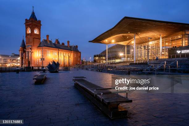 pierhead, senedd welsh parliament, cardiff bay, cardiff, wales - wales landmarks stock pictures, royalty-free photos & images