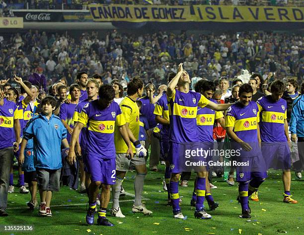 Players of Boca Juniors celebrate after the match between Boca Juniors and All Boys as part of the IVECO Bicentenario Apertura 2011 at the Bomonera...