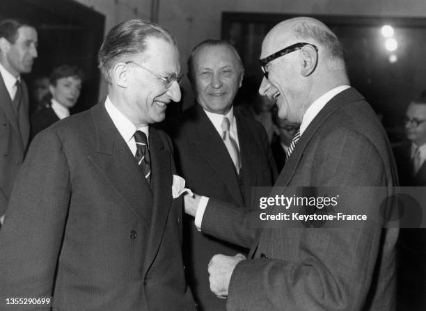 Alcide De Gasperi, Konrad Adenauer et Robert Schuman à Strasbourg, en 1951.