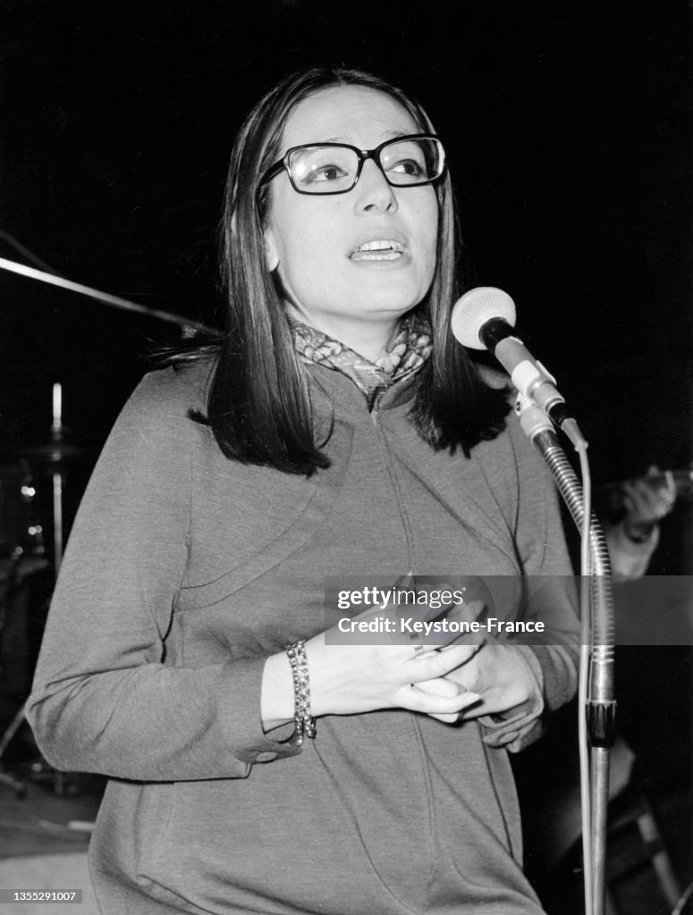 Nana Mouskouri